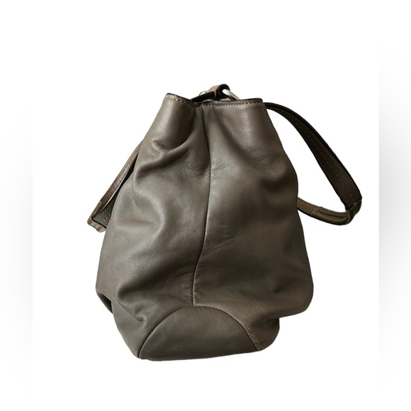 Coach Leather Carry All - Picture 4 of 6